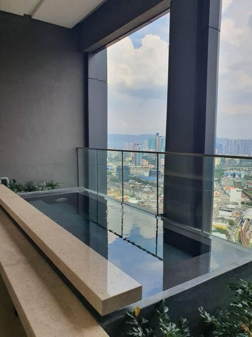 شقة Infinity Pool/ Lucentia Bbcc, Near Lalaport, Pnb118, Klcc كوالالمبور المظهر الخارجي الصورة